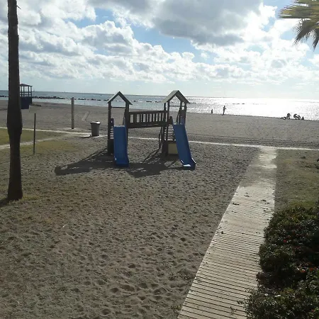Beachfront Diana 2 *